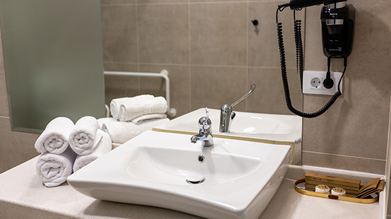 Hotel Davo Targu Neamt | Accommodation Targu Neamt | Accommodation in Targu Neamt | Hotel accommodation in Targu Neamt | Event hall Targu Neamt | Wedding planning Neamt | Event center Targu Neamt